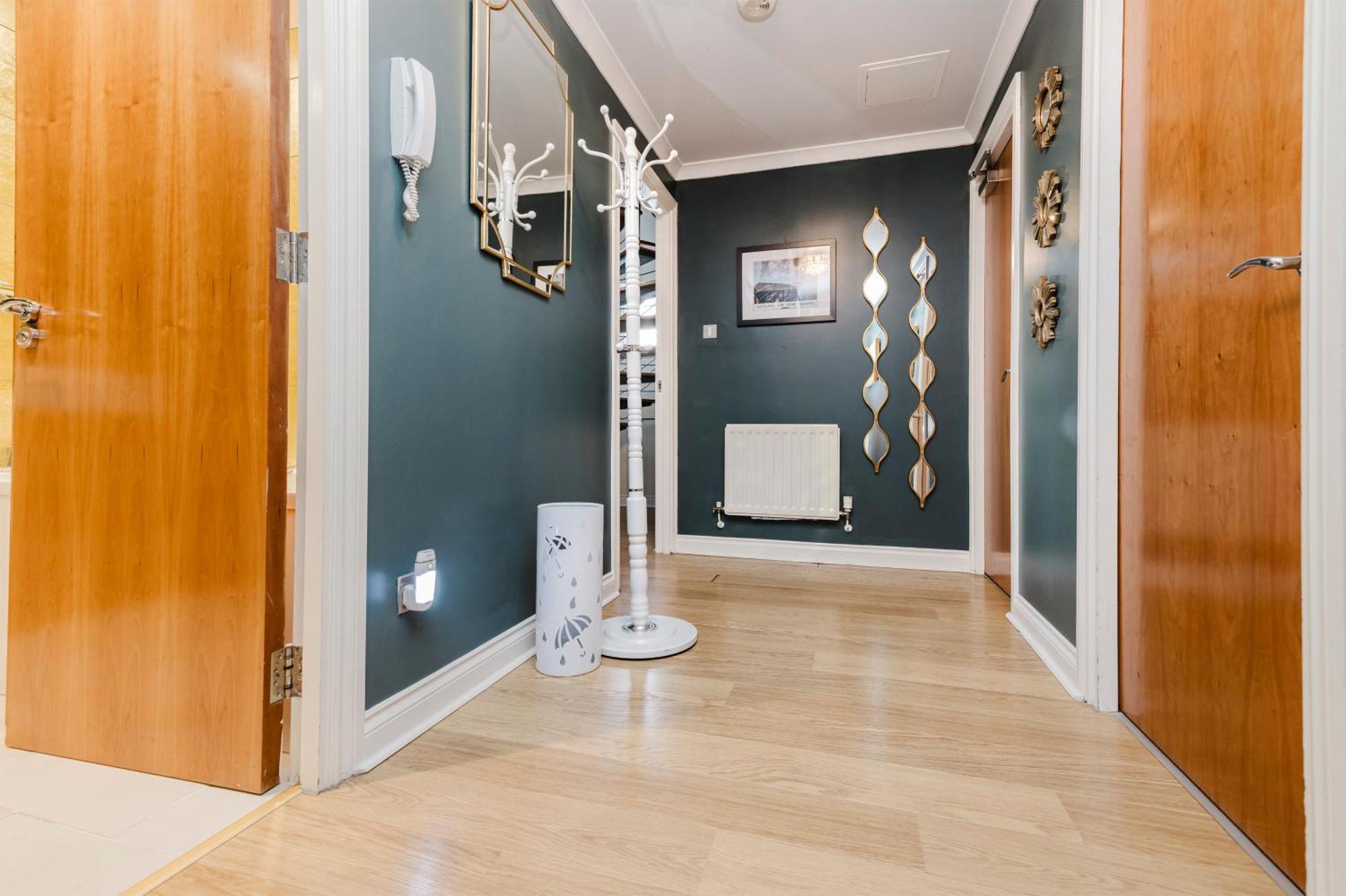 Joivy Stylish Apartment With Balcony In Old Town Единбург Екстер'єр фото